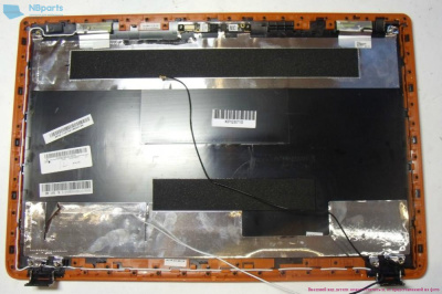Крышка матрицы Lenovo Y570 с рамкой